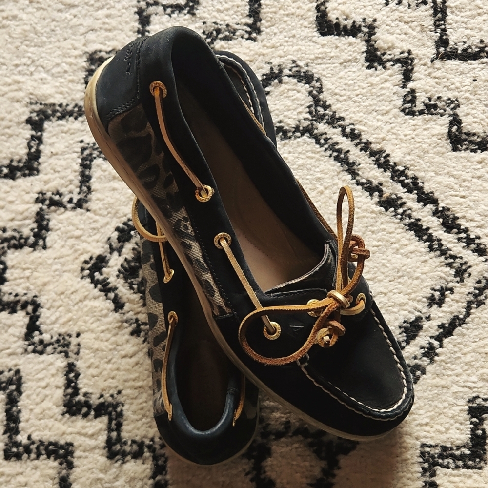 Sperry black/leopard accent women's size 10